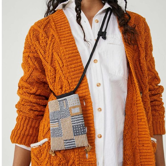 Free People Handbags - 🎉LAST CHANCE🎉 NWT Free People Bobbi Beaded Crossbody / Stardust